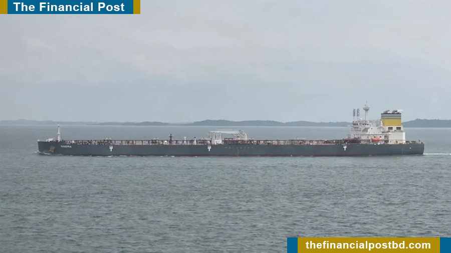 Vessel carrying 100,000 tons of crude oil anchors at Kutubdia