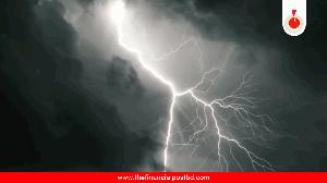 6 killed in lightning strike in Pabna